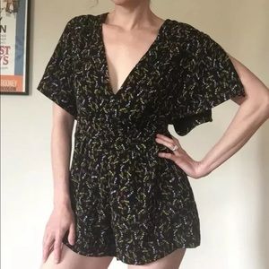 Free People Boho Floral Romper Deep V Cut Size 6